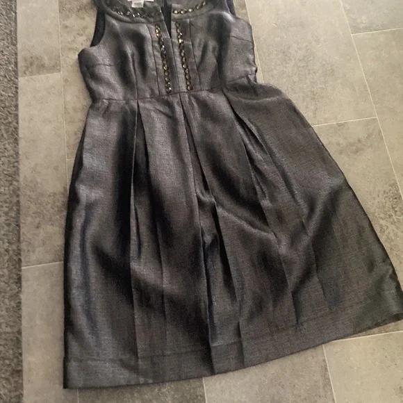 Maggy London - Picture 1 of 13